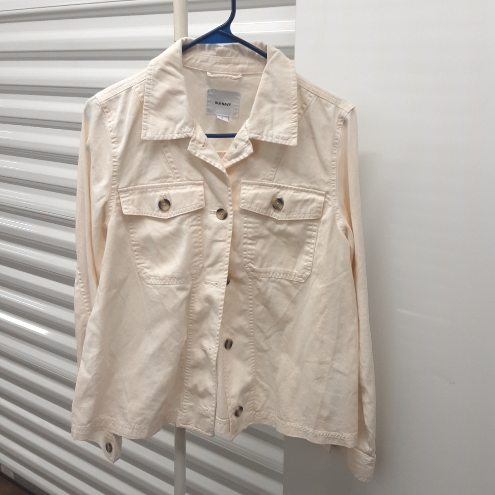 Old Navy Cream Lightweight Utility Jean Jacket